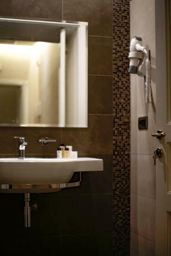 Bed and Breakfast Relais Anfitheatro Катанія Екстер'єр фото